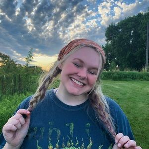 Meet your Posher, Bailey